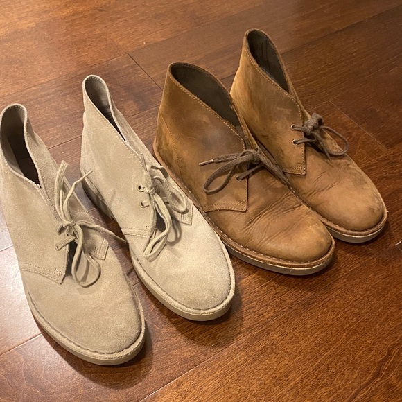 2 pairs of Clark’s Desert Boots in Tan and Brown 8.5 Men - Picture 1 of 5